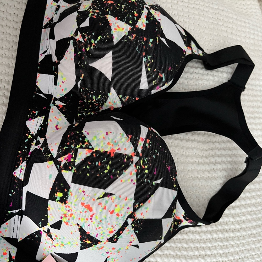 Victoria Sport Bra